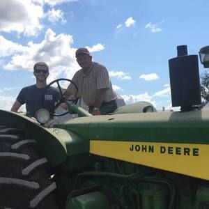 Meet your Posher, Derek